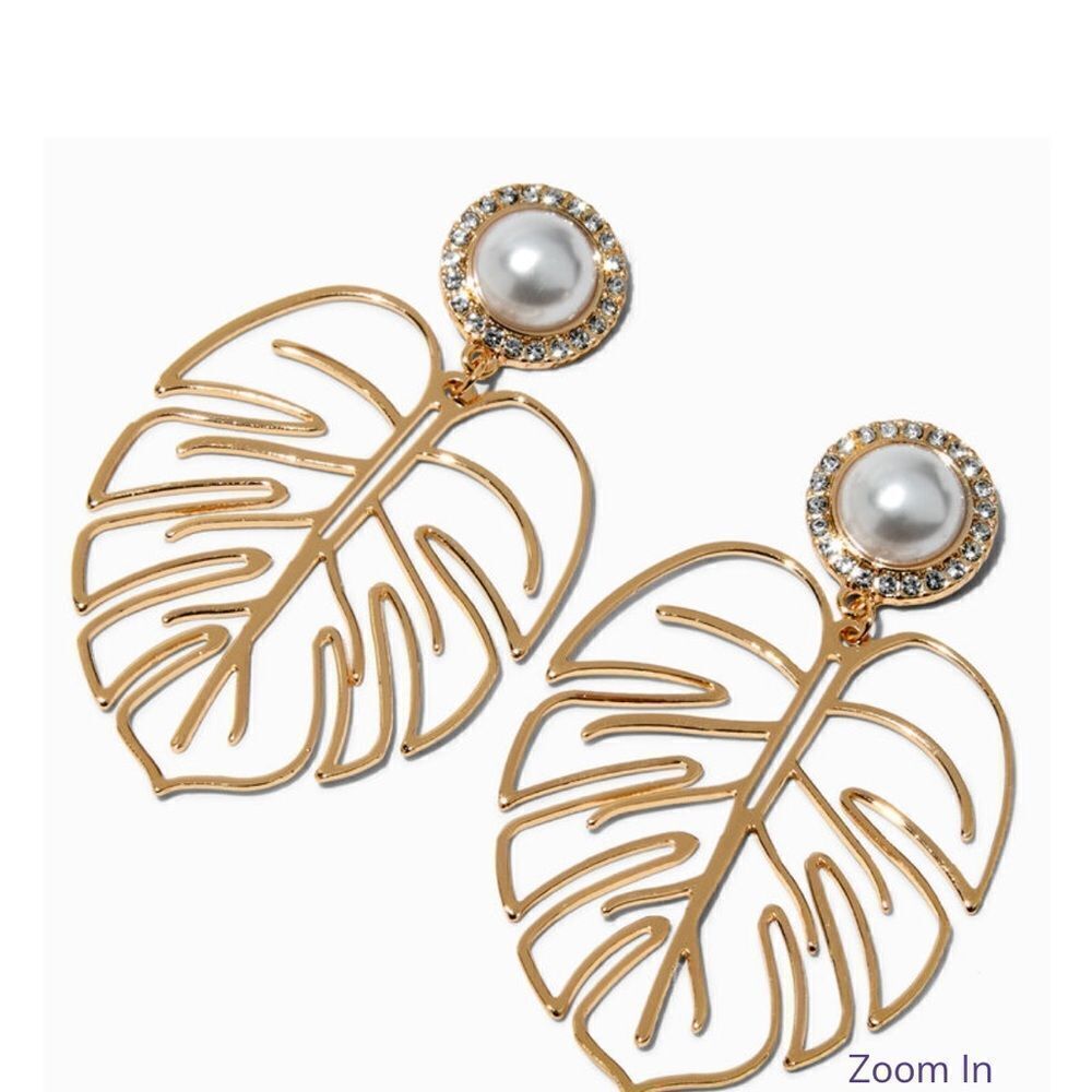 5/$25 PALM LEAF 🍃 DANGLES - Picture 2 of 4